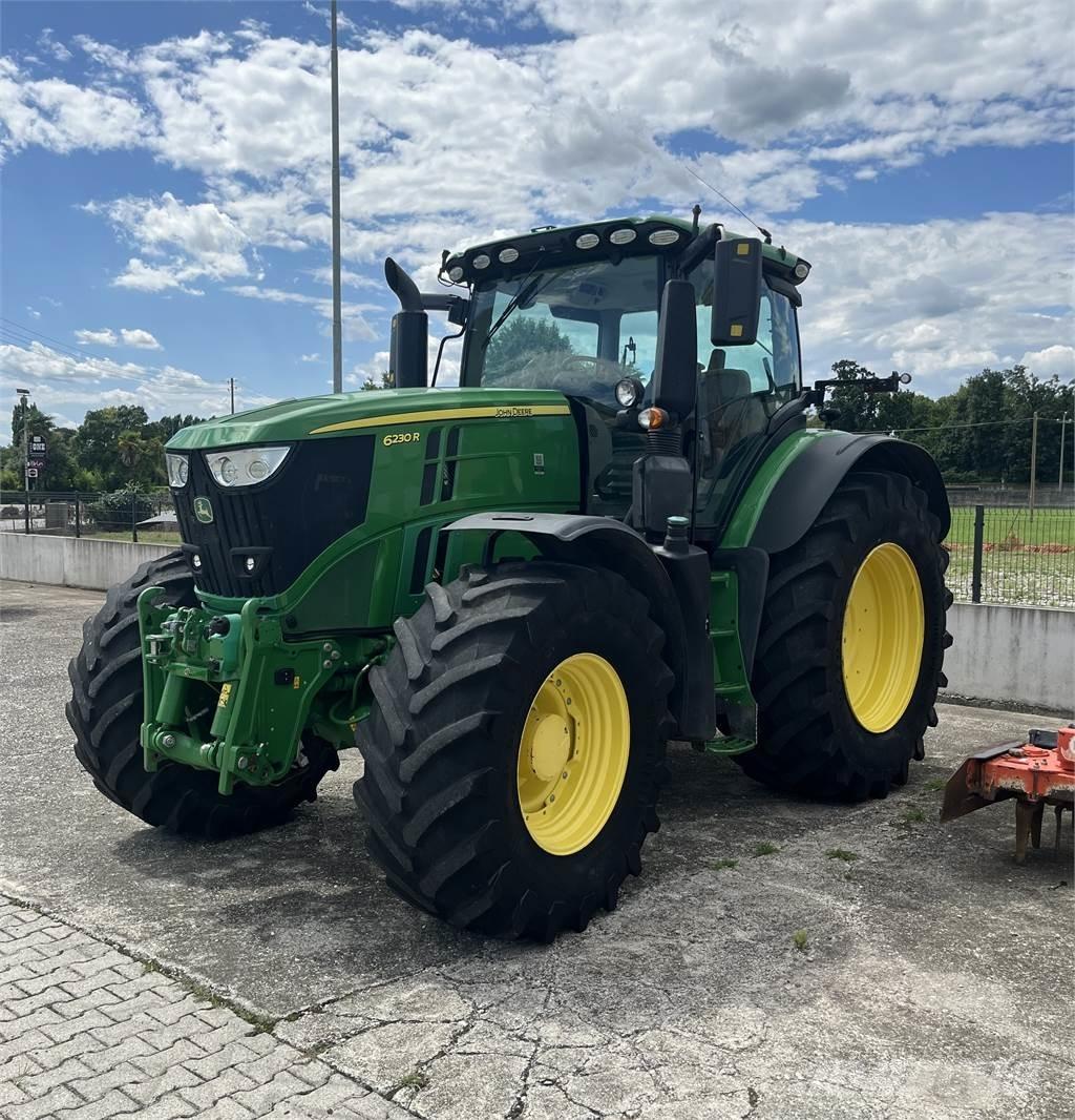 John Deere 6230 R Tractoare