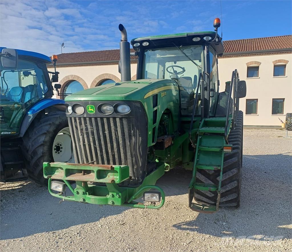 John Deere 8320 RT Tractoare