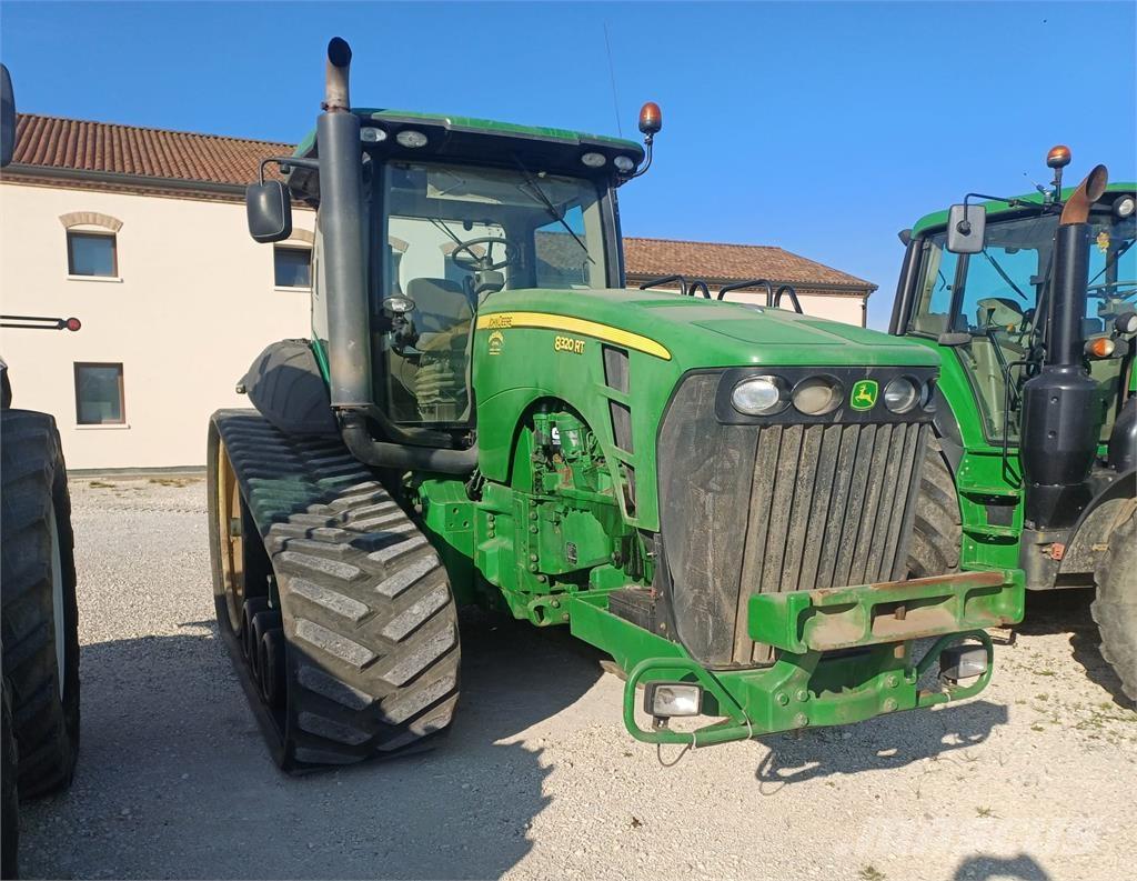 John Deere 8320 RT Tractoare