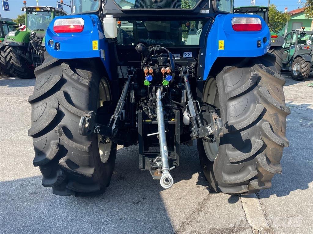 New Holland T5 100 Tractoare