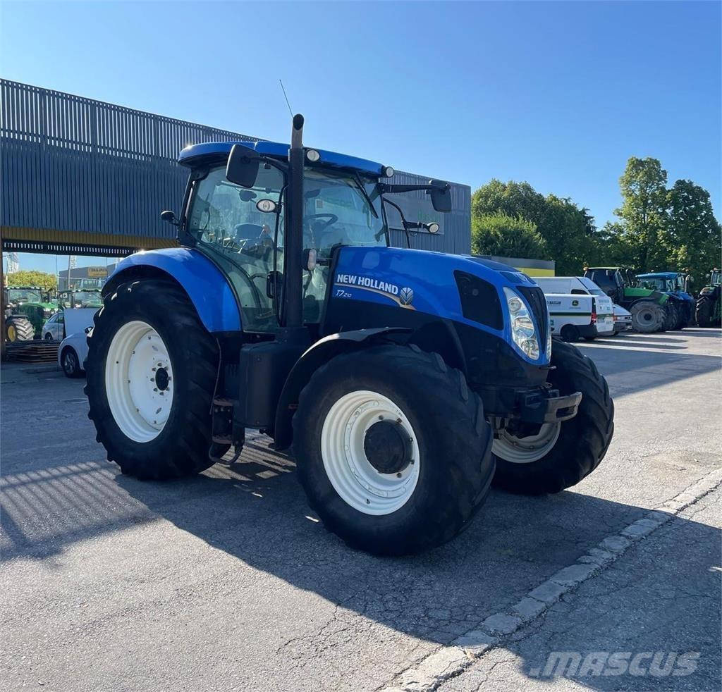 New Holland T7 210 Tractoare