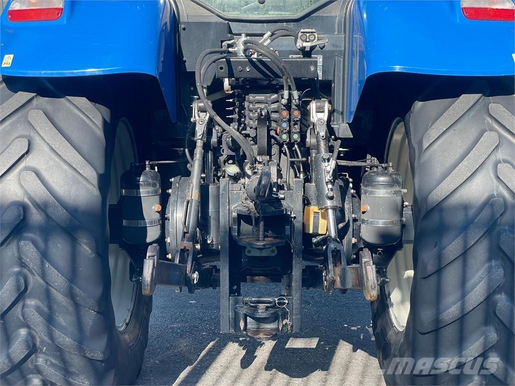 New Holland T7 210 Tractoare
