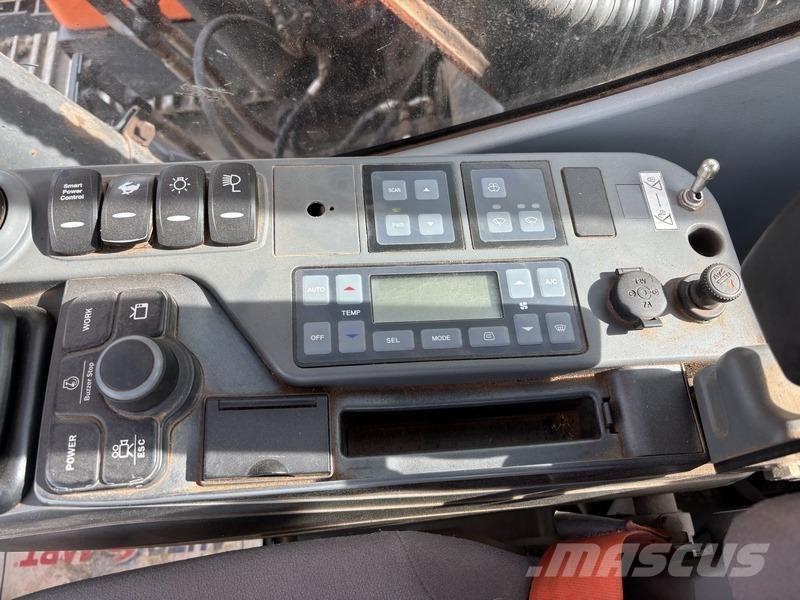 Doosan DX140LC-5 Excavatoare pe șenile
