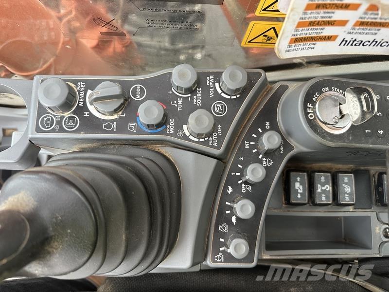 Hitachi ZX130 Excavatoare pe șenile
