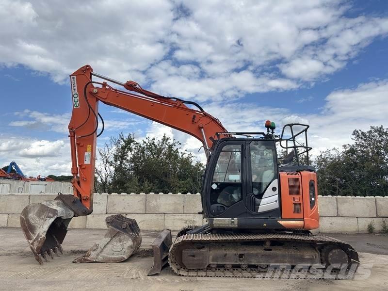 Hitachi ZX135 US-6 Excavatoare pe șenile
