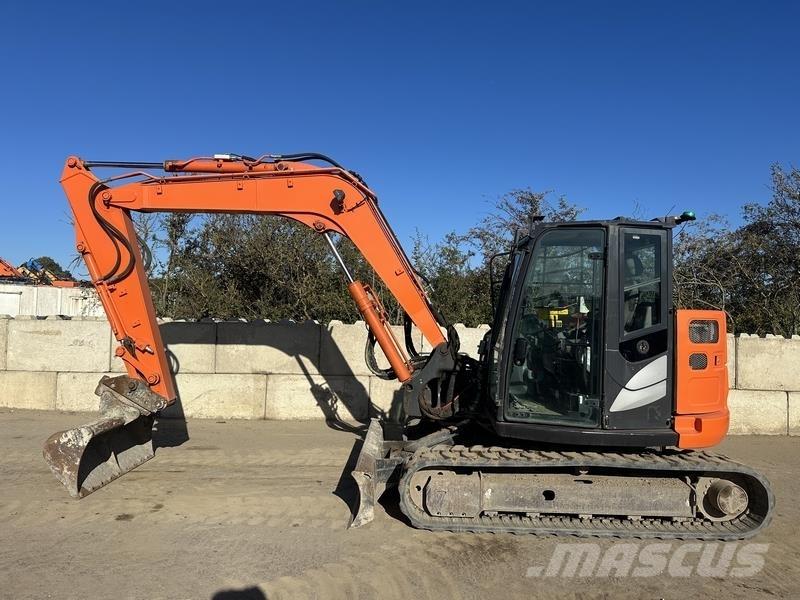 Hitachi ZX85USB-5A Excavatoare 7t - 12t