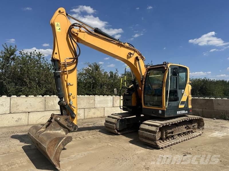 Hyundai HX130LCR Excavatoare pe șenile
