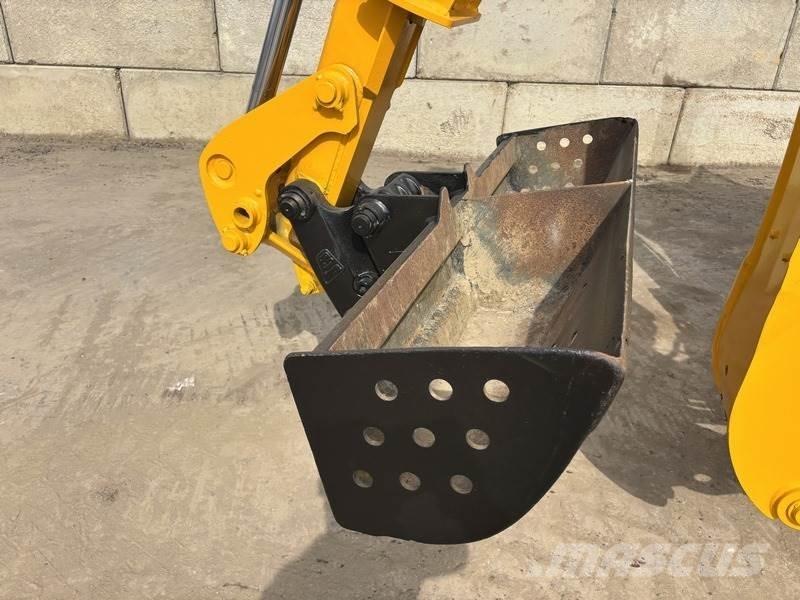 JCB 4CX Sitemaster Buldoexcavatoare