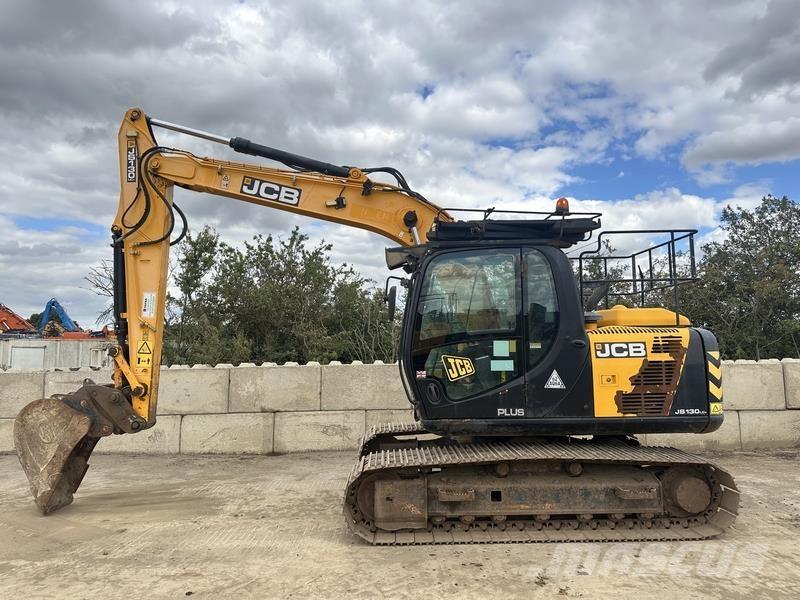 JCB JS130 Excavatoare pe șenile
