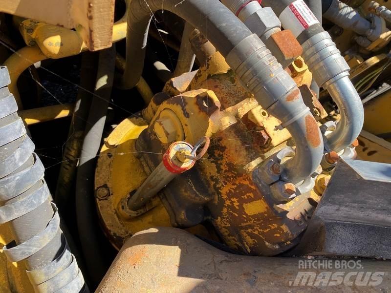 Komatsu PC450LC-8 Excavatoare pe șenile
