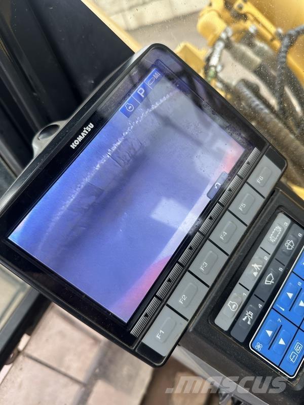 Komatsu PC490 LC-10 Excavatoare pe șenile
