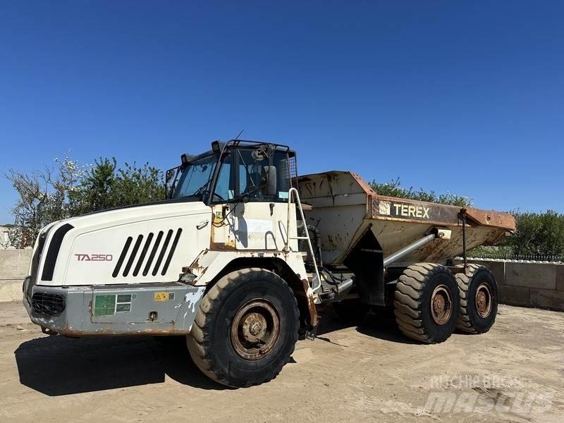 Terex TA250 Transportoare articulate