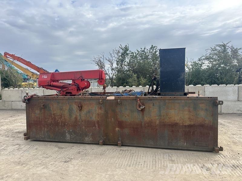 TMC Grove M977 Alte macarale