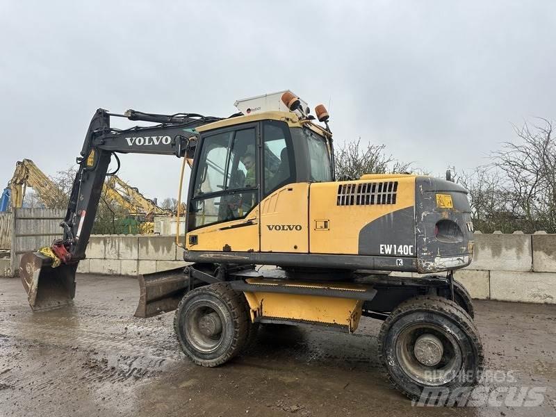 Volvo EW140 Excavatoare cu roti