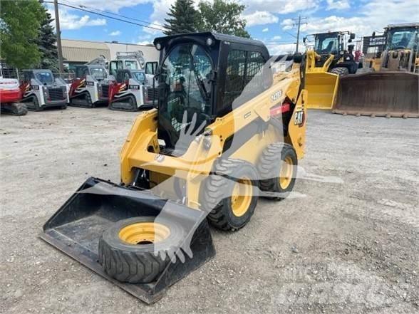 CAT 242D3 Mini incarcator