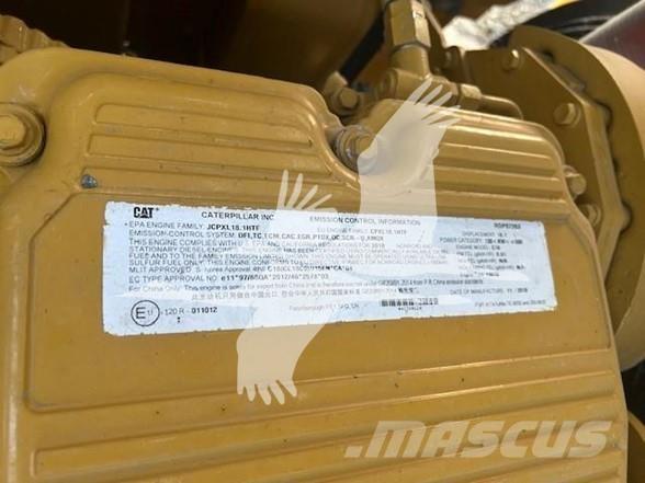 CAT 390FL Excavatoare pe șenile
