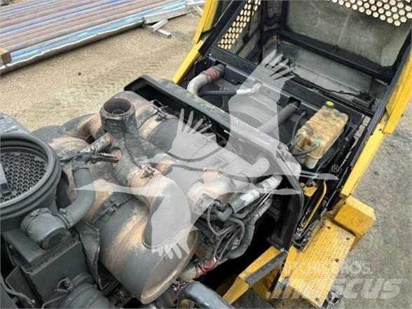 CAT 980M Incarcator pe pneuri