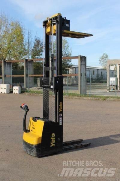 Yale MS12AC Transpaleta manuala