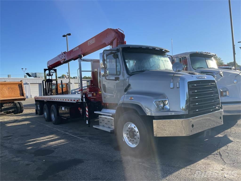 Freightliner 114SD Camion cabina sasiu