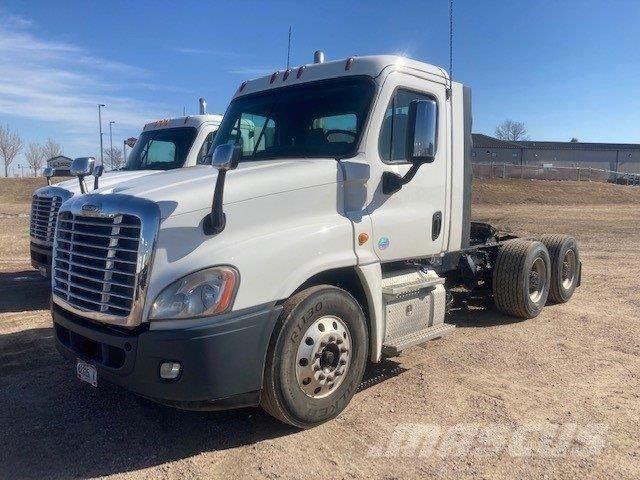 Freightliner Cascadia Autotractoare