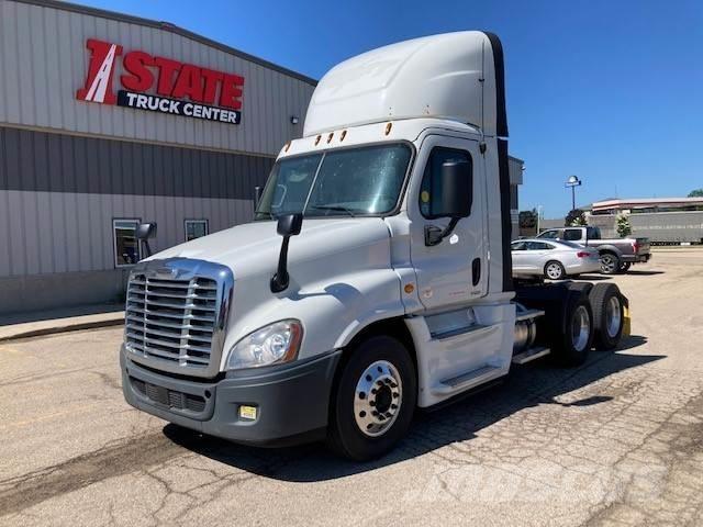 Freightliner Cascadia Autotractoare
