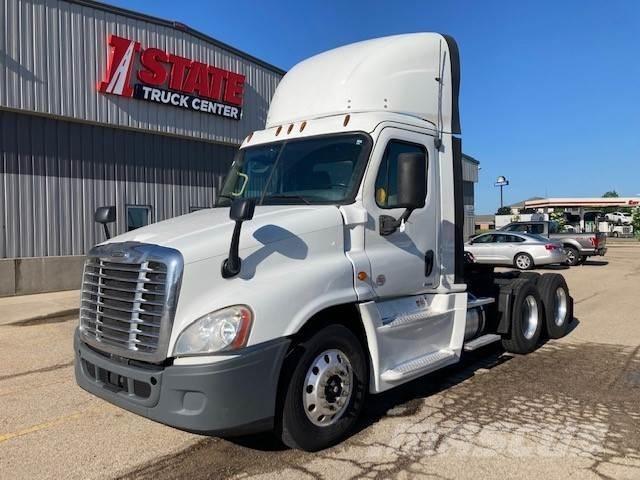 Freightliner Cascadia Autotractoare