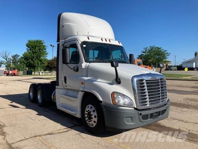 Freightliner Cascadia Autotractoare