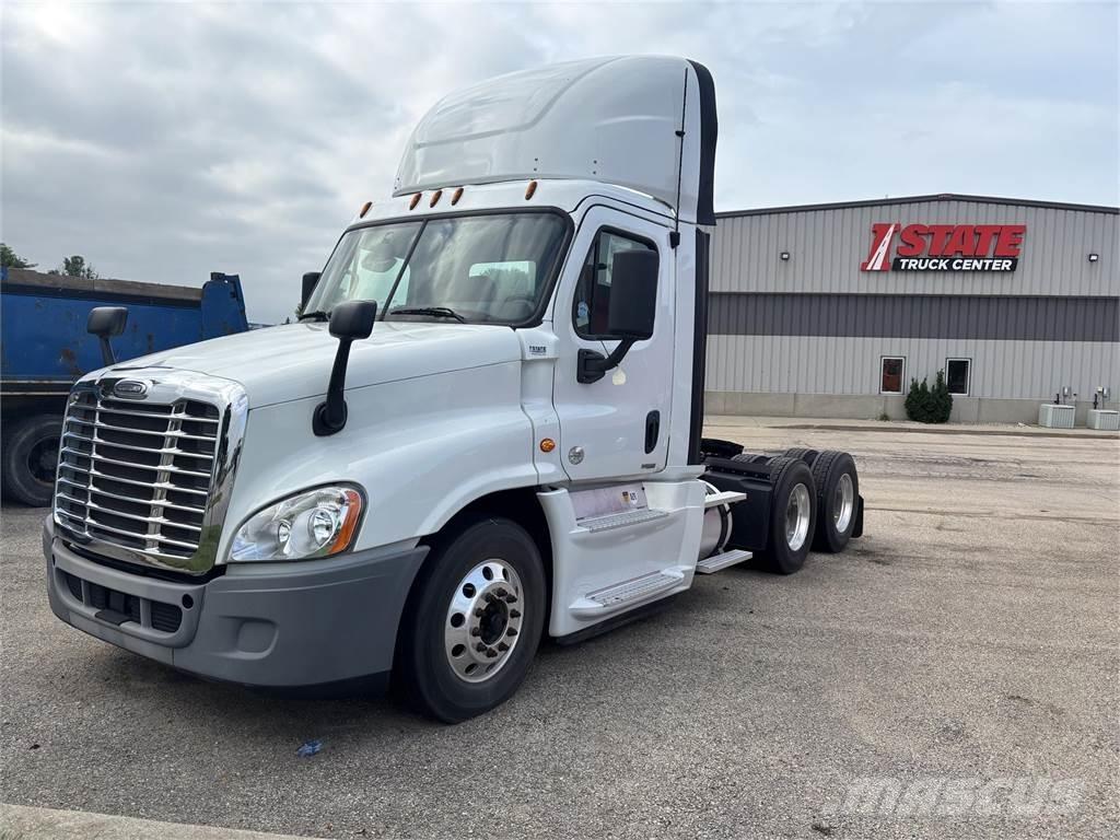 Freightliner Cascadia Autotractoare