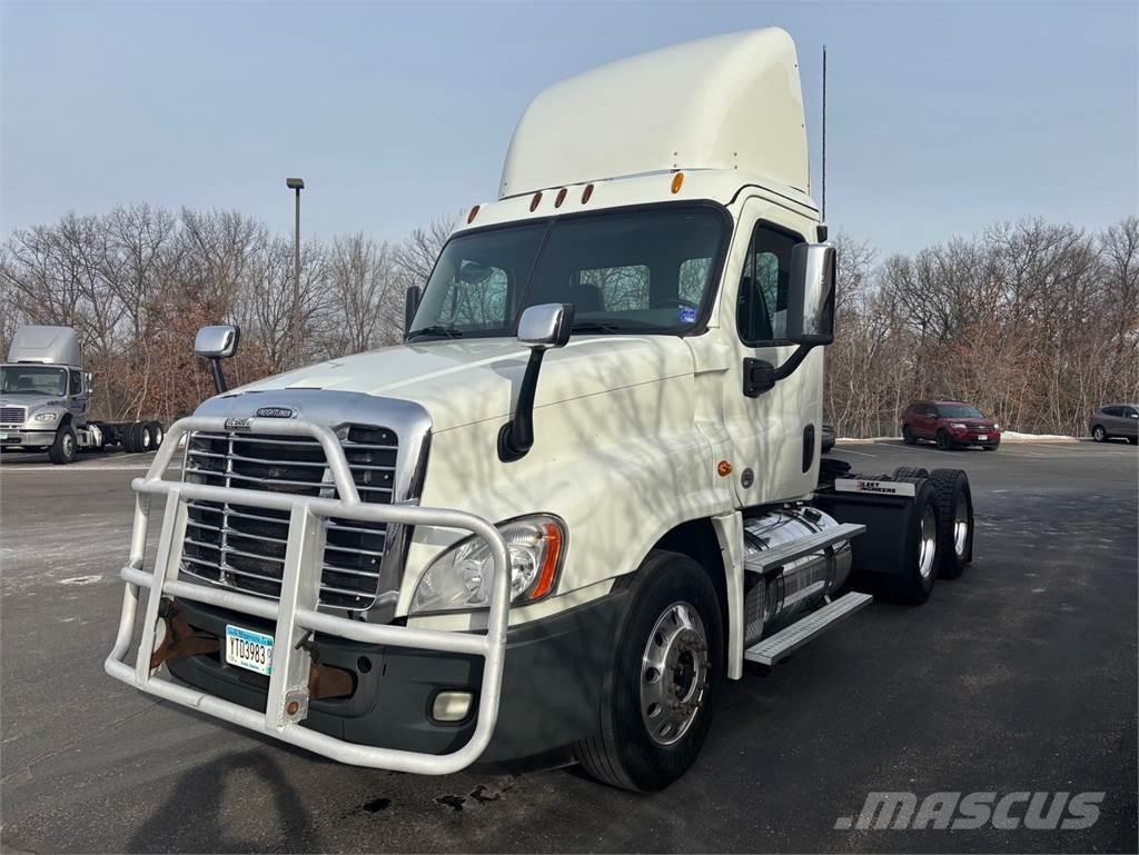 Freightliner Cascadia Autotractoare