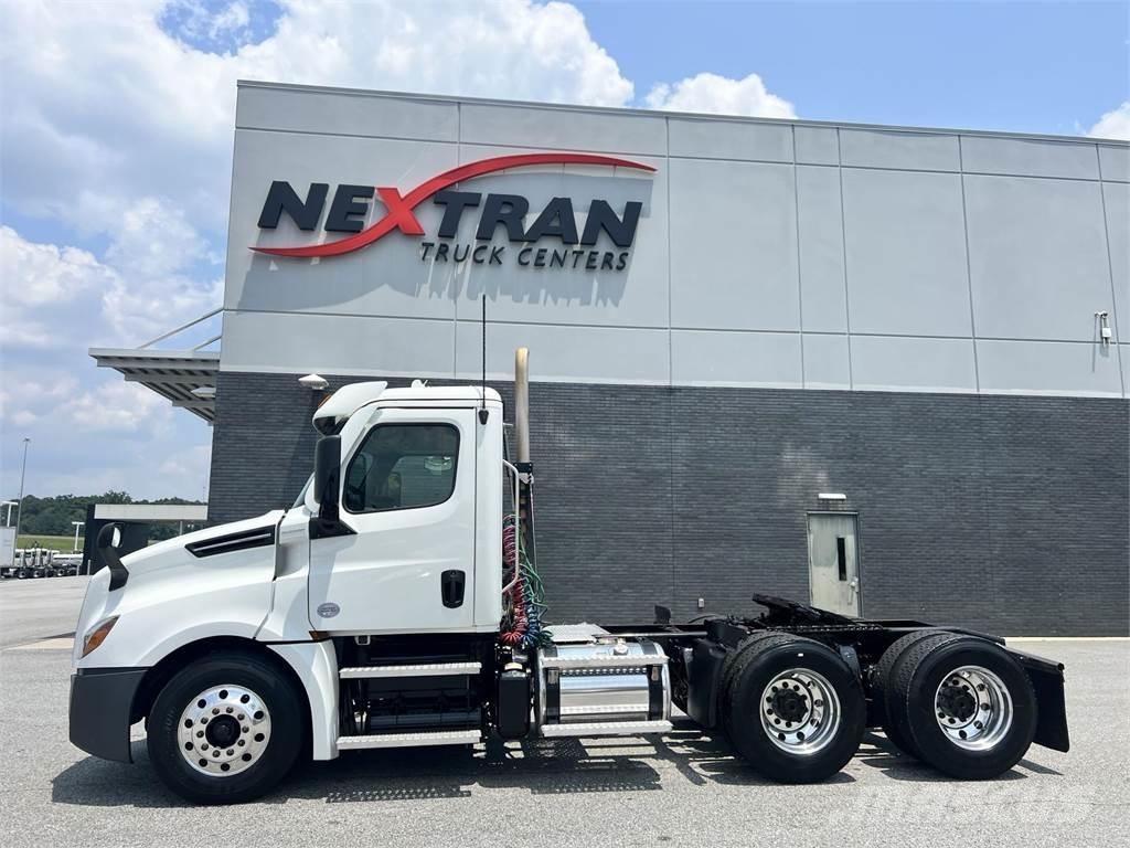 Freightliner Cascadia Autotractoare