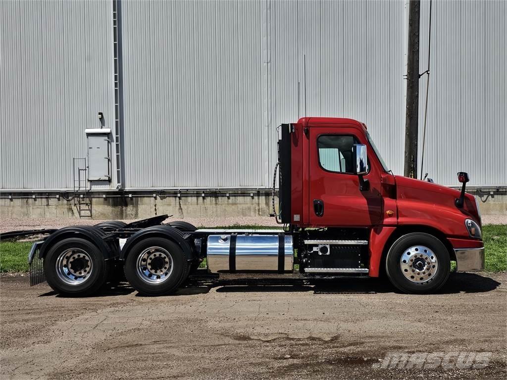 Freightliner Cascadia Autotractoare