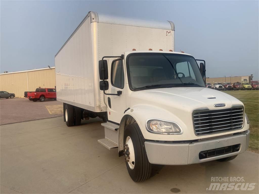 Freightliner M2 106 Camion cabina sasiu