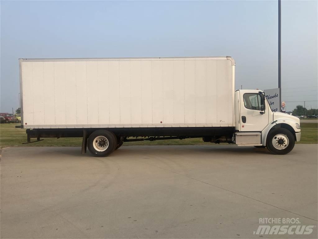 Freightliner M2 106 Camion cabina sasiu