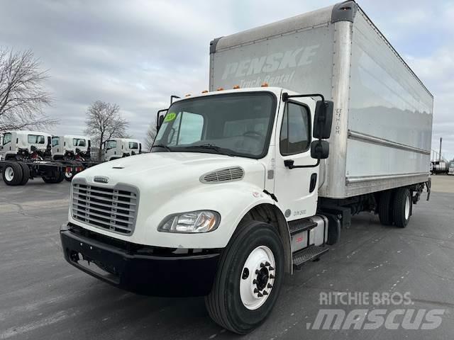 Freightliner M2106 Autocamioane