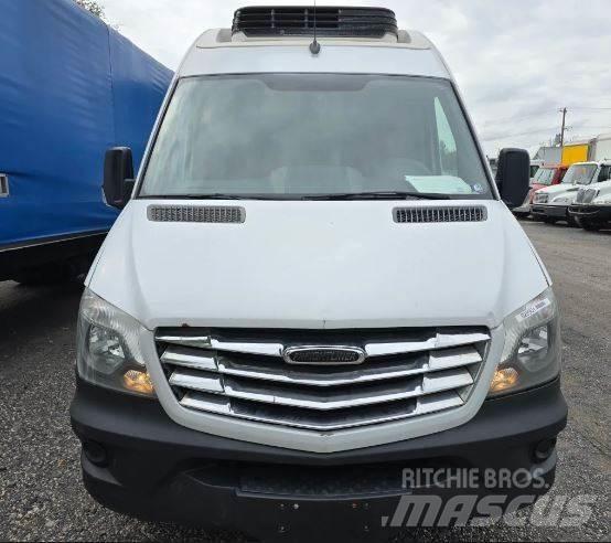 Freightliner sprinter Autocamioane