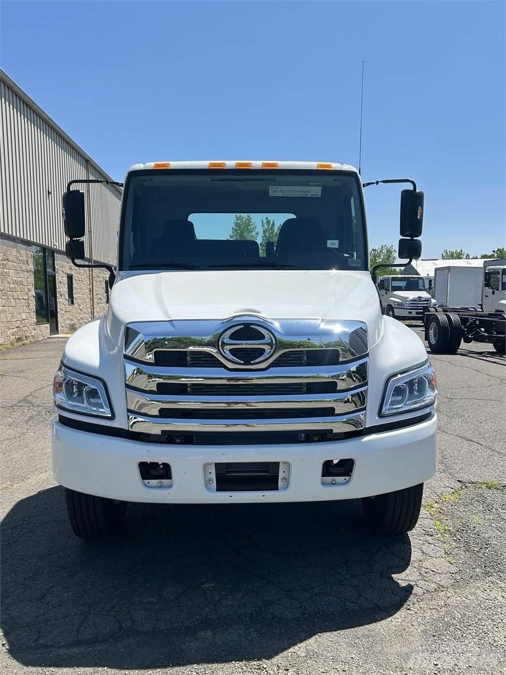 Hino L6 Camion cabina sasiu