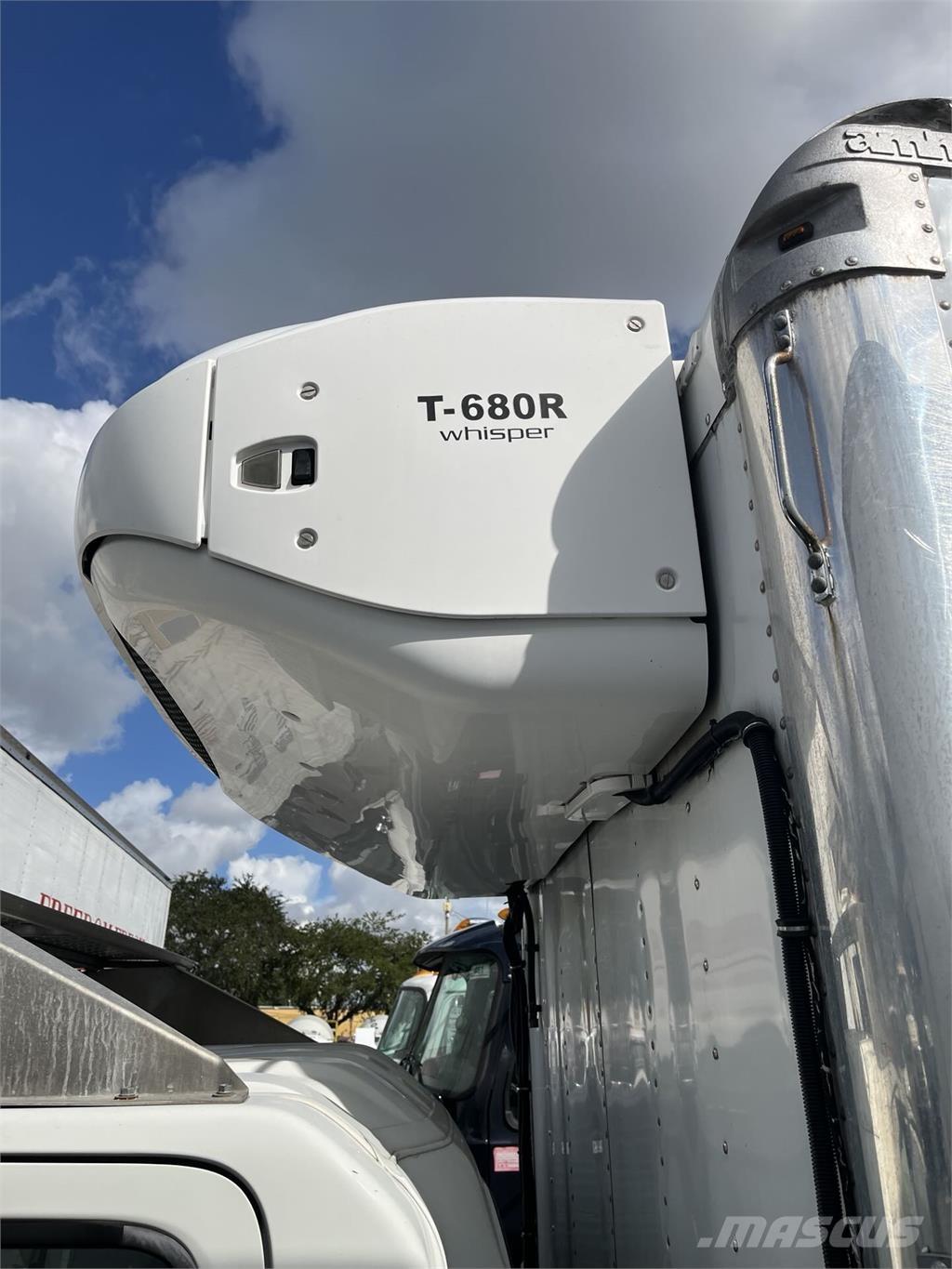 Isuzu NPR Autocamioane