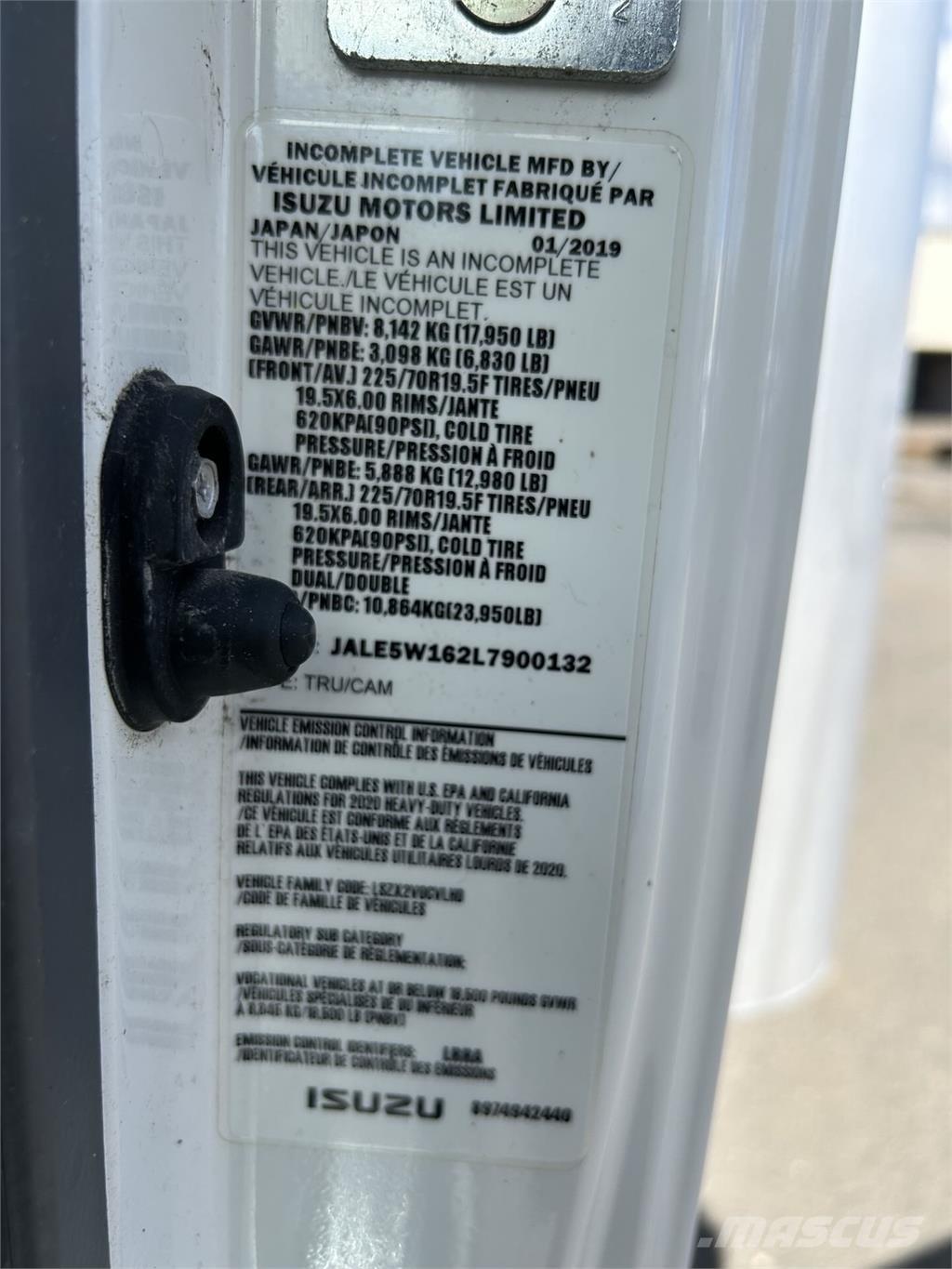 Isuzu NQR Autocamioane