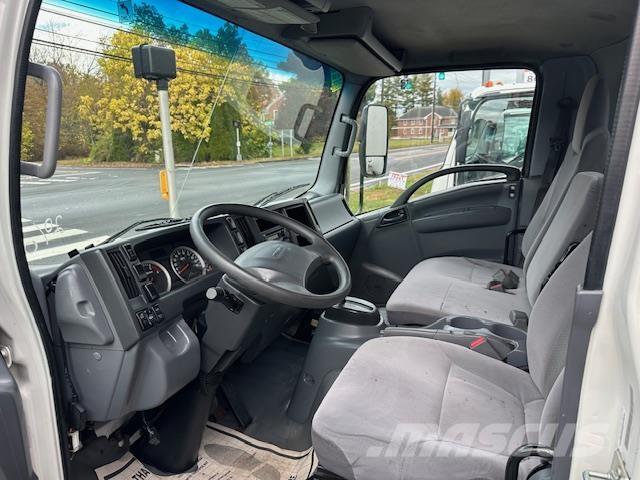 Isuzu NQR Autocamioane