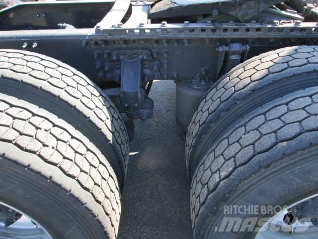Mack AN64T Autotractoare