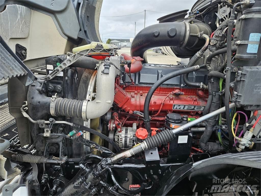 Mack AN64T Autotractoare