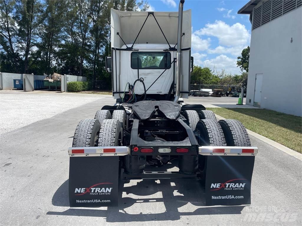 Mack AN64T Autotractoare