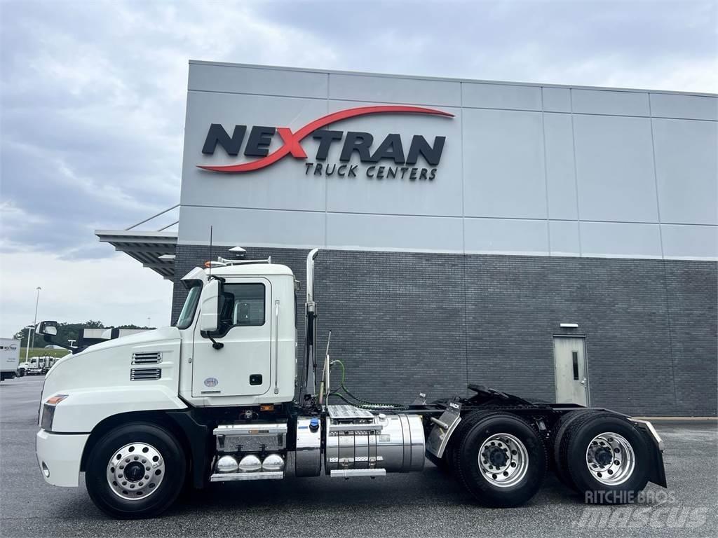 Mack AN64T Autotractoare
