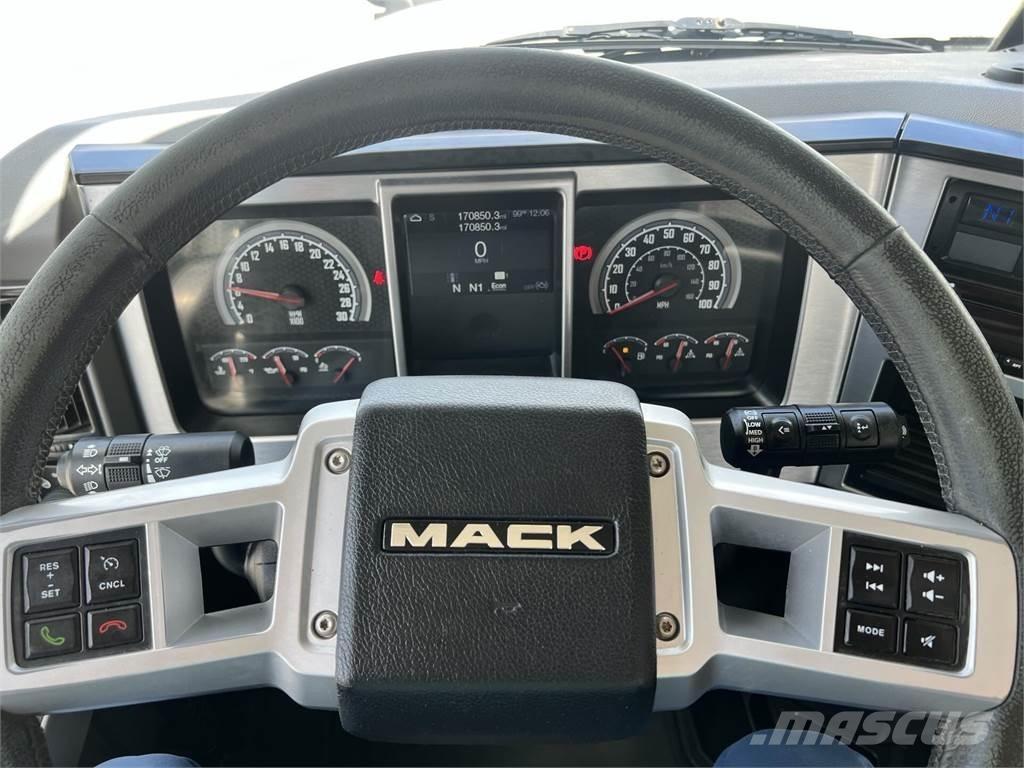 Mack AN64T Autotractoare