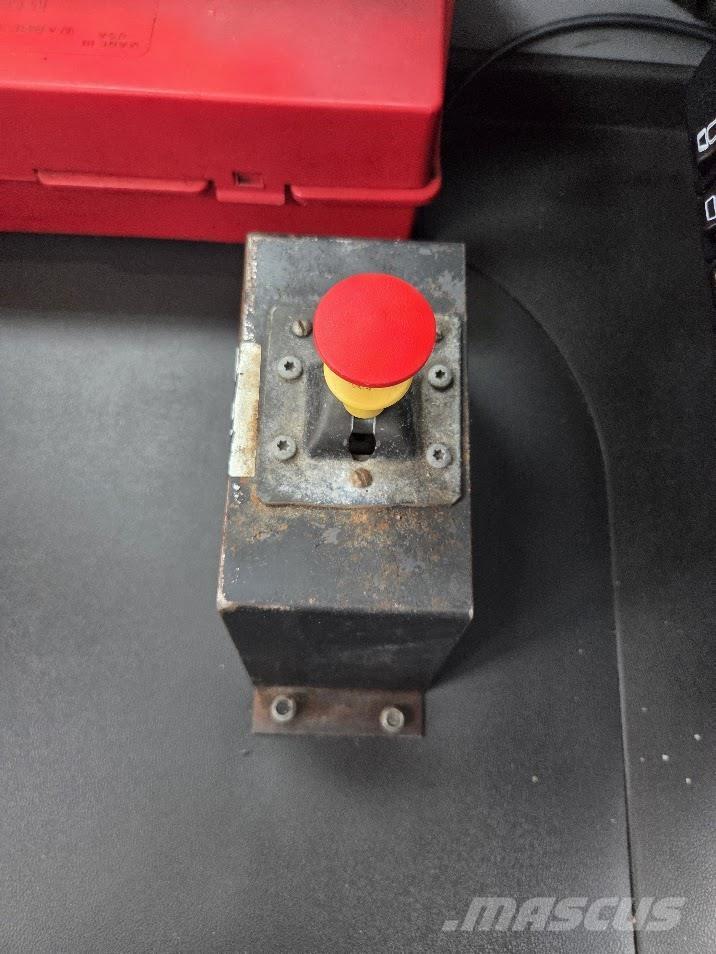 Mack AN64T Autotractoare