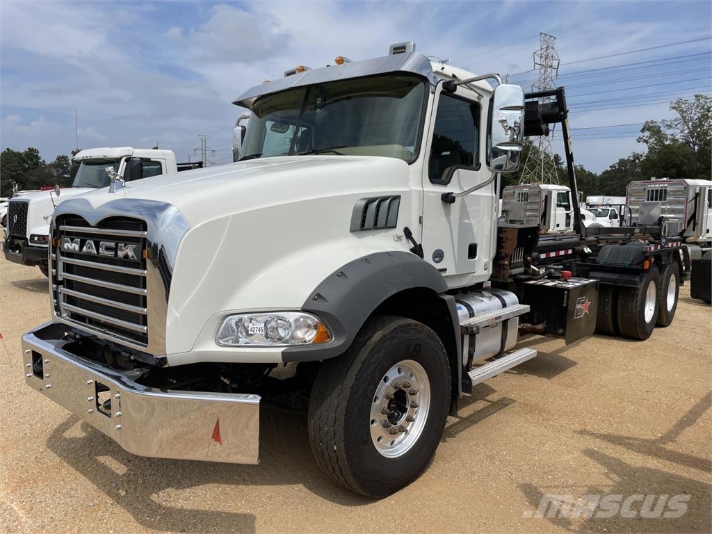 Mack GR64B Altele