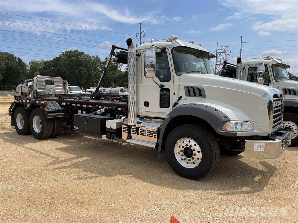 Mack GR64B Altele