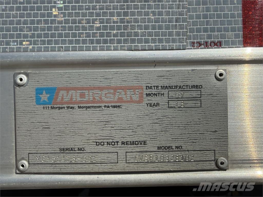 Mack GR64B9 Autocamioane