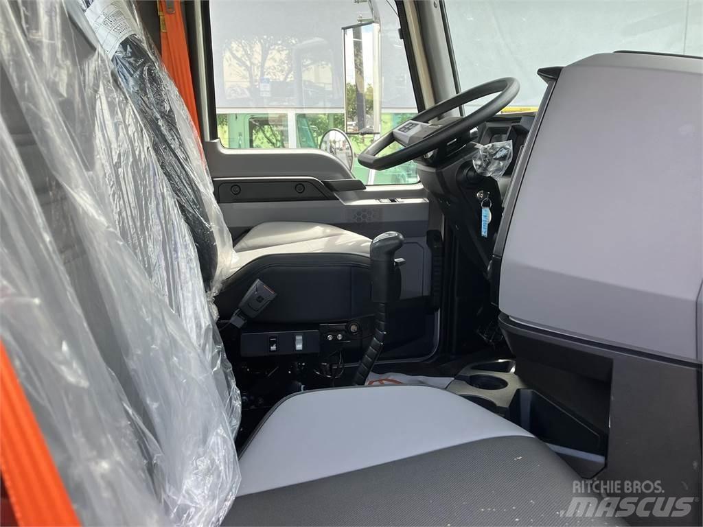 Mack GR64BRX Camion cabina sasiu