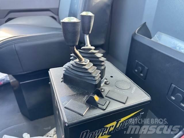 Mack GR64F Altele